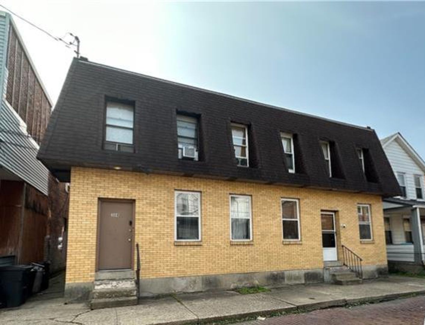 McKees Rocks Apartment: 304 Campbell Street