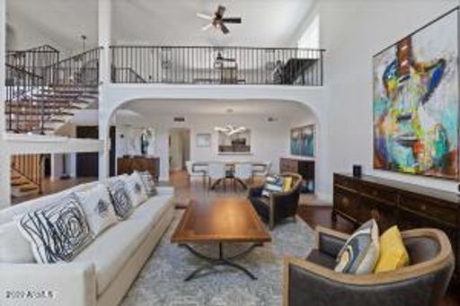 Seasonal Rental in Pleasant Run – photo 1