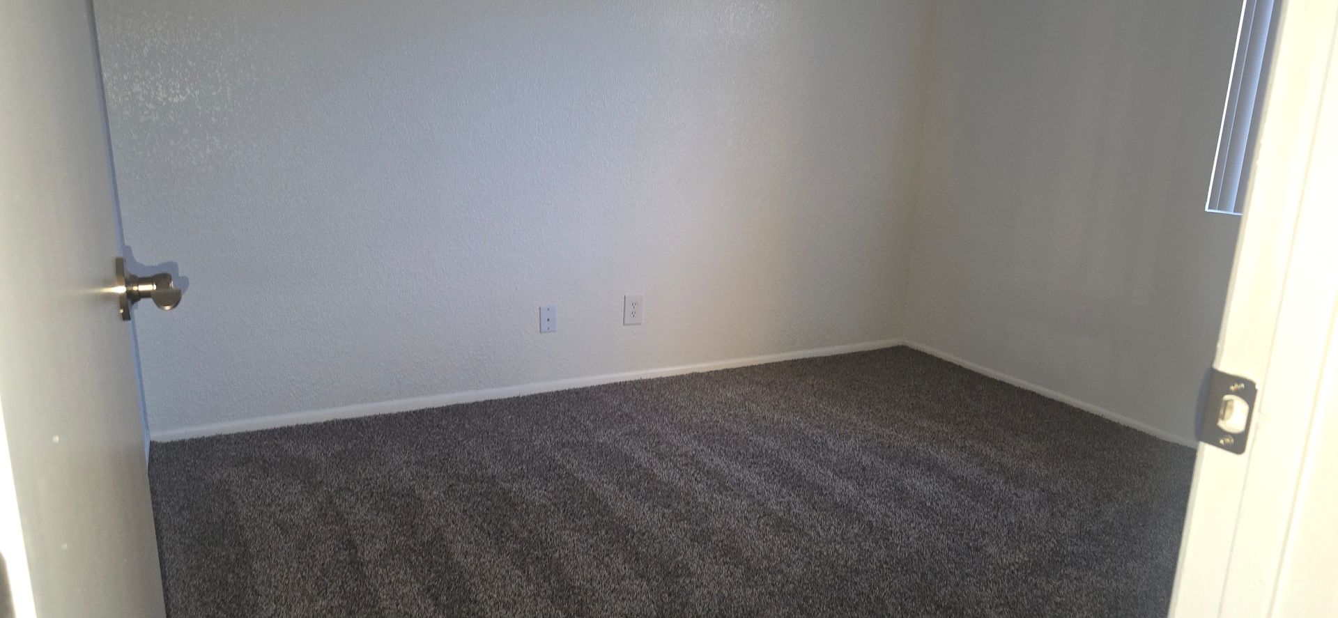 Glendale Apartment: 8605 N. 59th Ave
