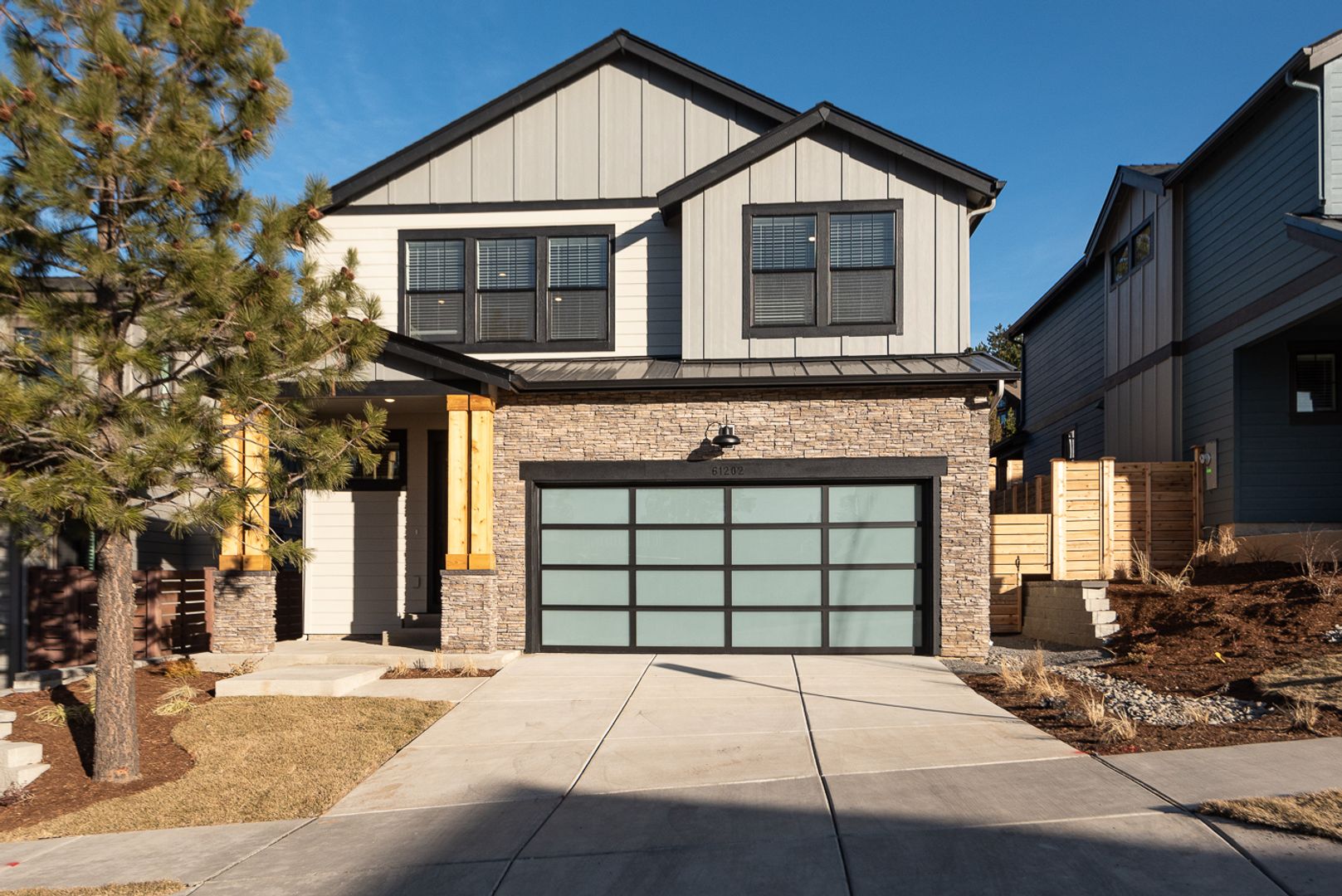 Bend House: 61202 SW Beverley Way