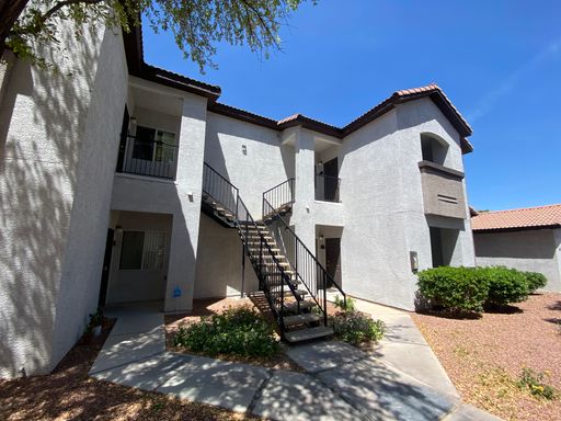 Beautiful 2 bed/2 bath condo located near Silverado Ranch – photo 1