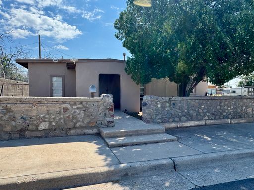 1 Bedroom 1 Bath with Flex Room – photo 1