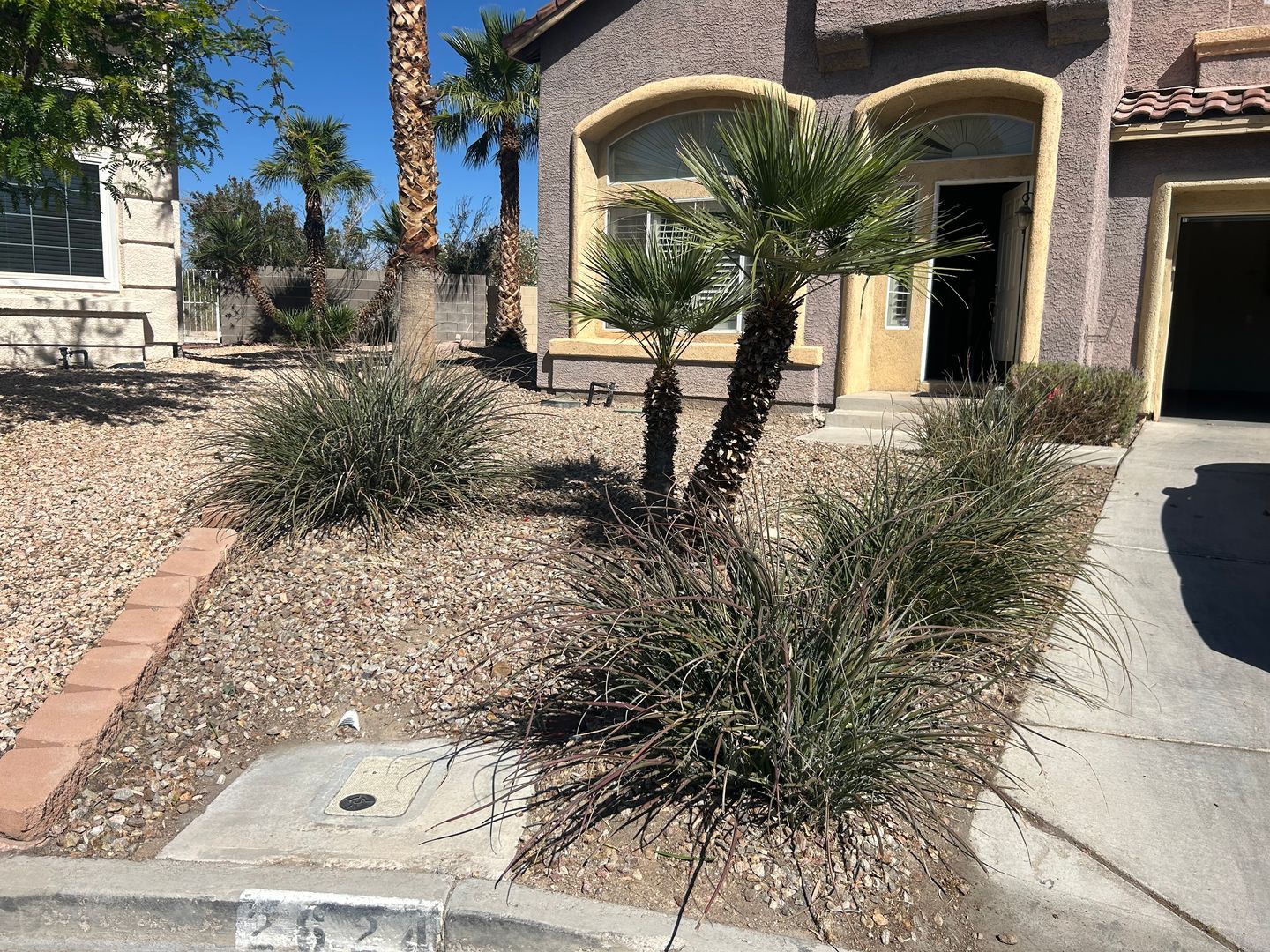 Henderson House: 2624 Ridgewater Circle