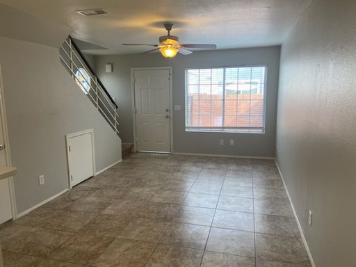Private 2 bed Townhouse near University & Gilbert Rd in EastBrook community – photo 1