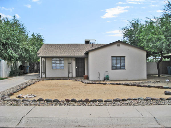 Phoenix House: 1105 W. ROMA AVE.