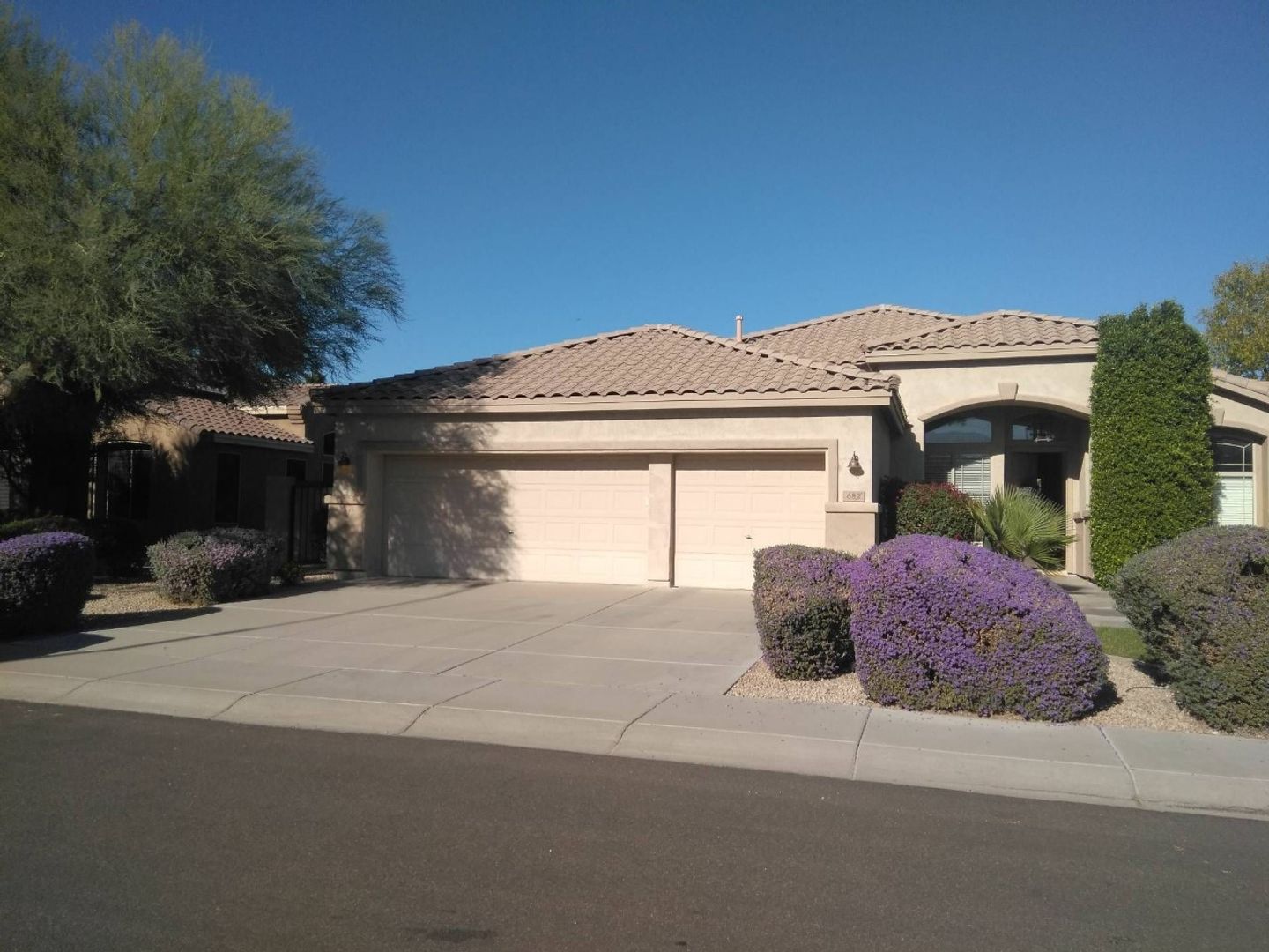 Chandler House: 682 W. RAVEN DR.