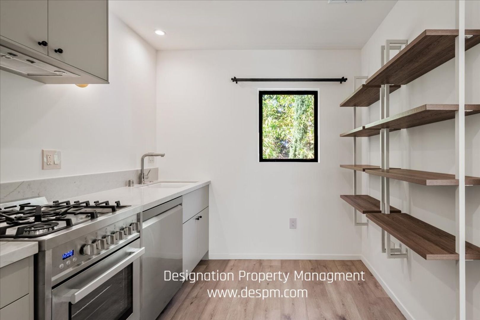 Los Angeles Apartment: 3181 Verdugo Pl