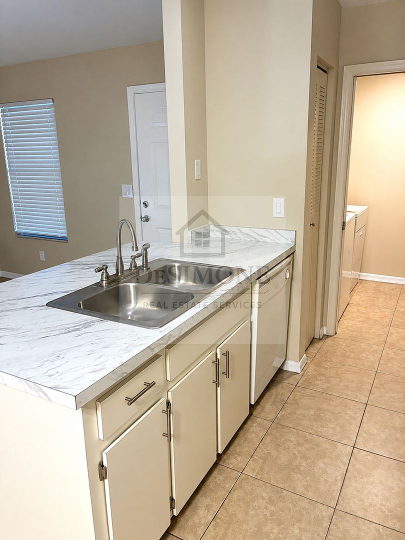 Ocala Apartment: NE 8th Terrace