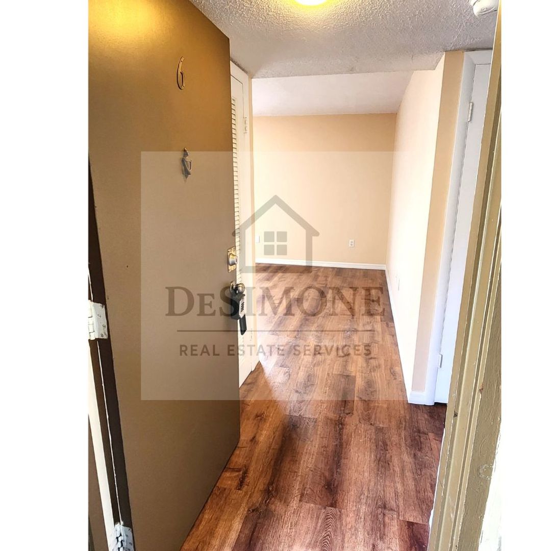 Ocala Apartment: SE Ft. King Street