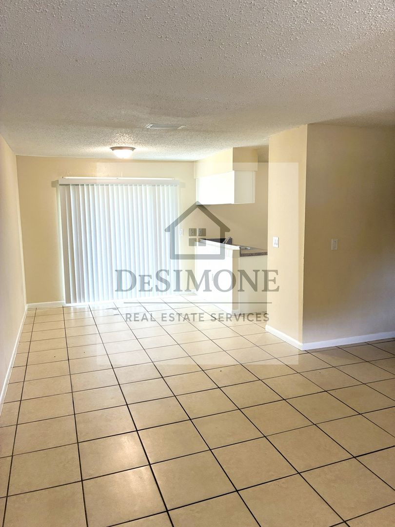 Ocala Apartment: NW 20th Ct