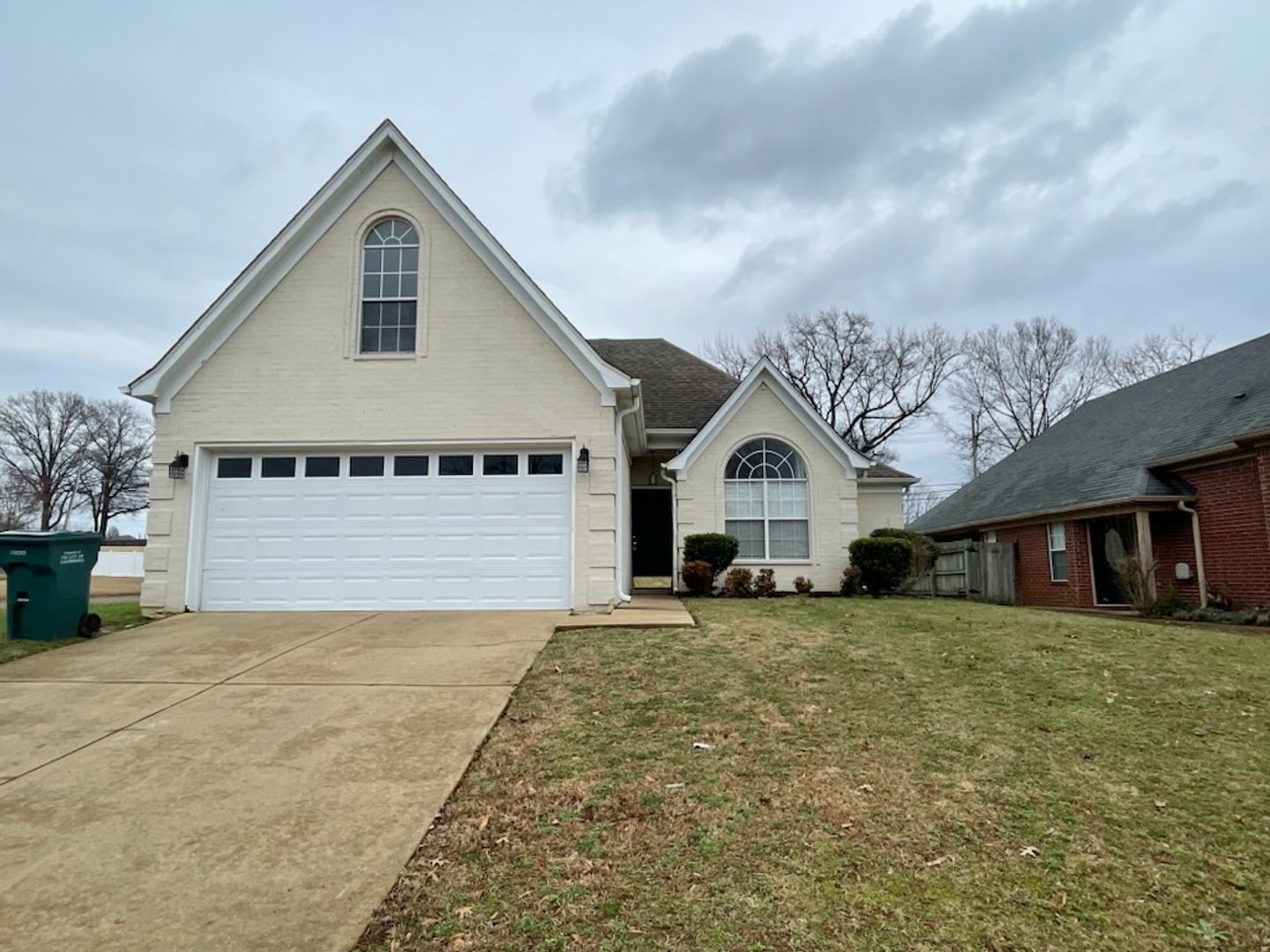 Southaven House: 8754 Cattail