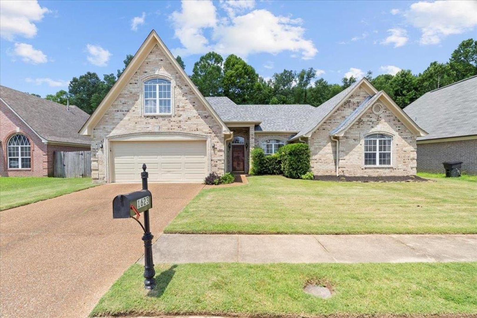 Cordova House: 1623 Farkleberry Drive