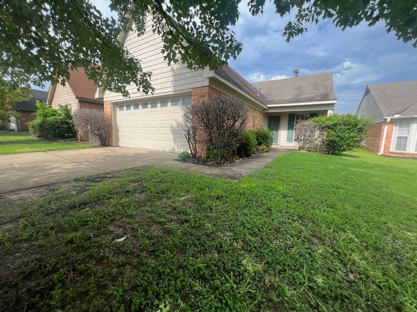 Southaven House: 5513 Bradley Lane