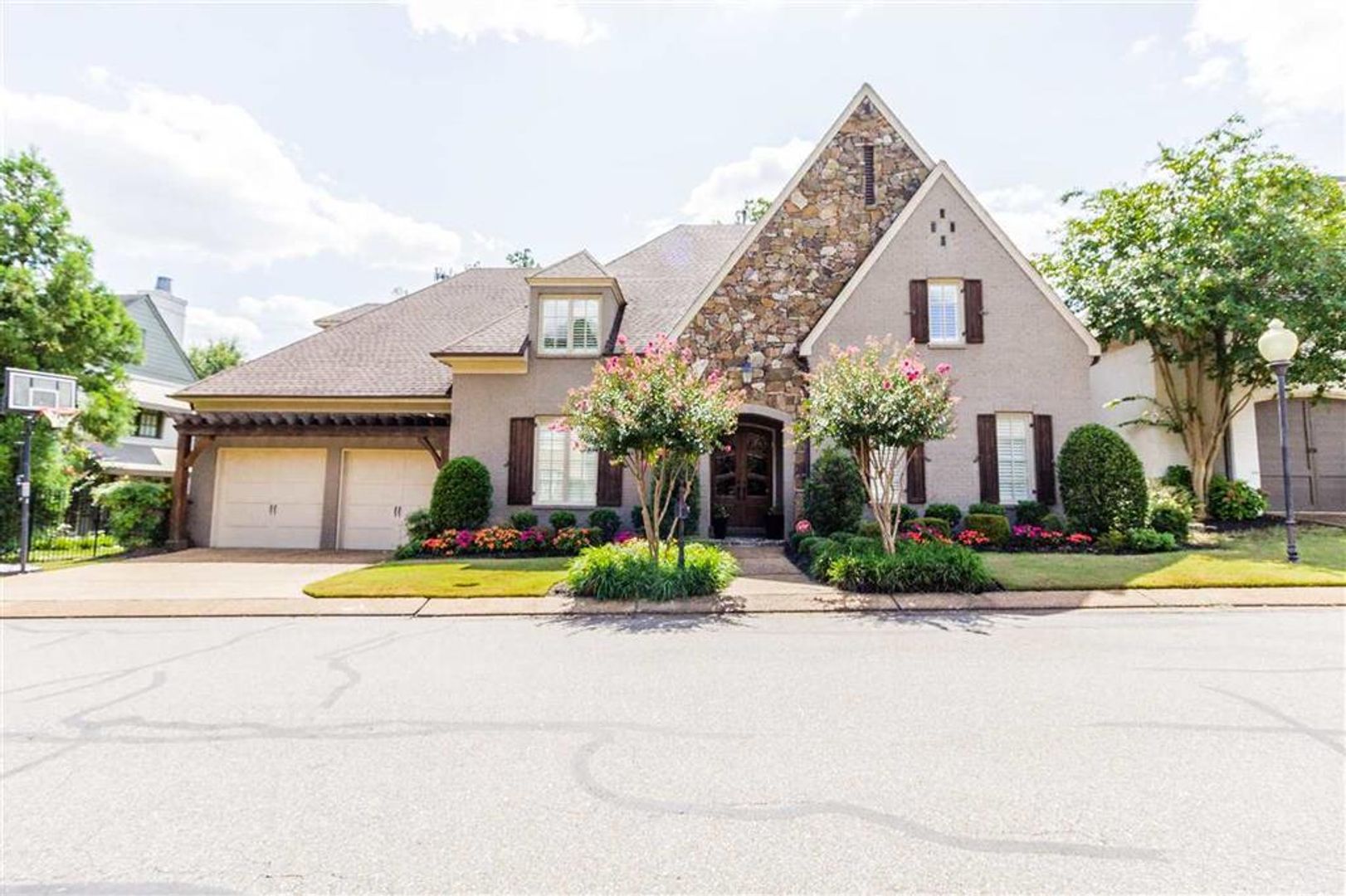 Memphis House: 6597 Heronswood Cove