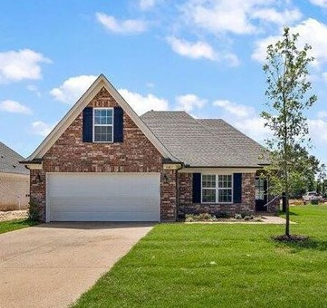 Southaven House: 8706 Hayes Drive