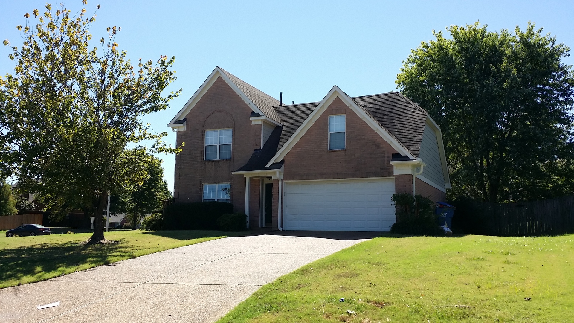 Olive Branch House: 9025 Creekside