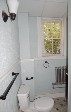 Listing photo thumbnail