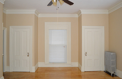 Listing photo thumbnail