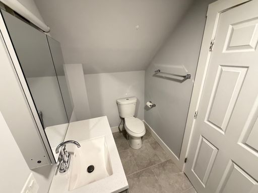 Listing photo thumbnail