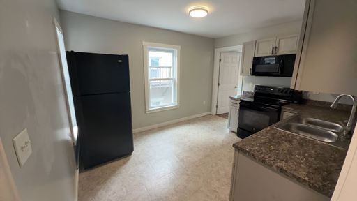 177 Court Street, Apt 2, Bangor, ME 04401