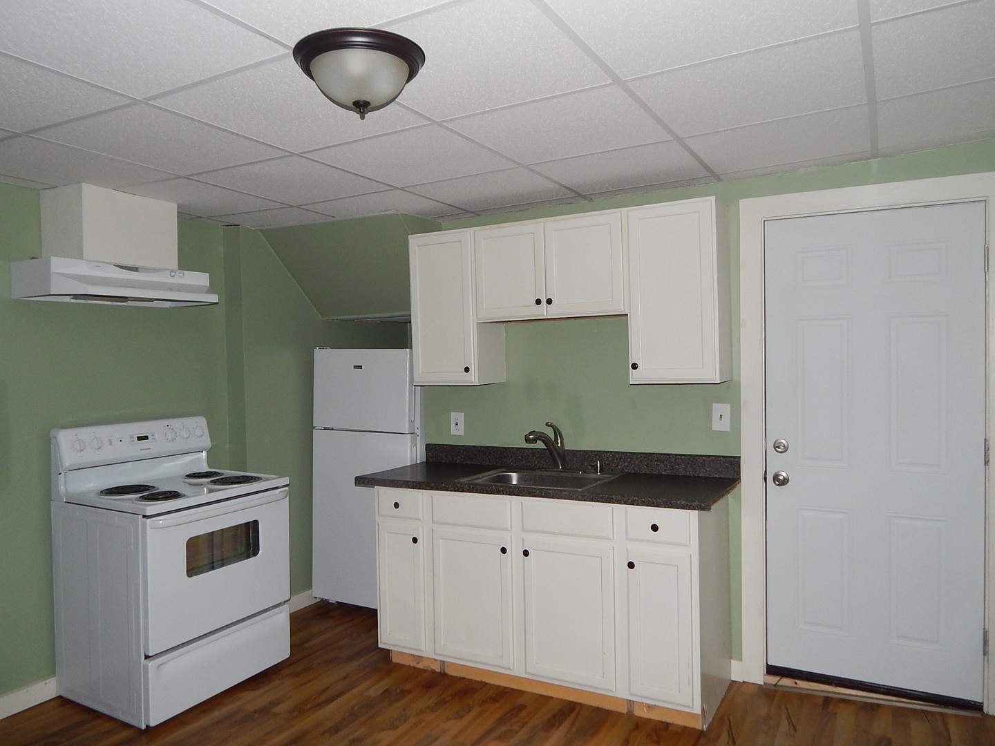 Bangor Apartment: 207-209 Pine St