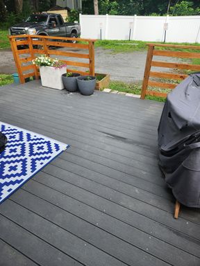 Listing photo thumbnail