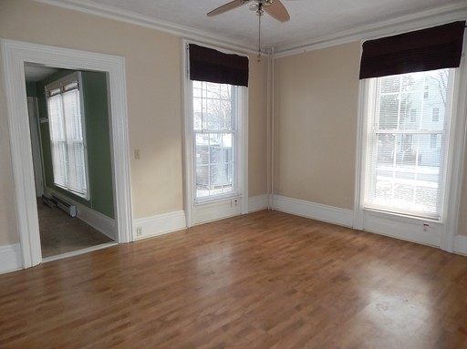 Listing photo thumbnail