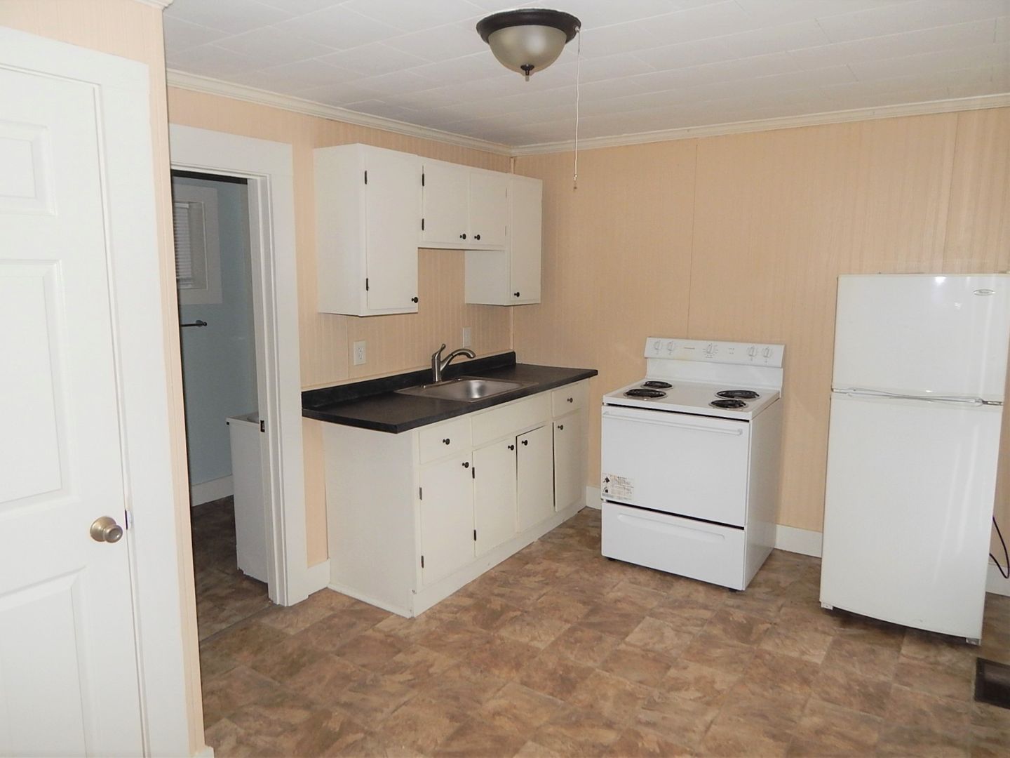 Bangor Apartment: 157 Forest Ave