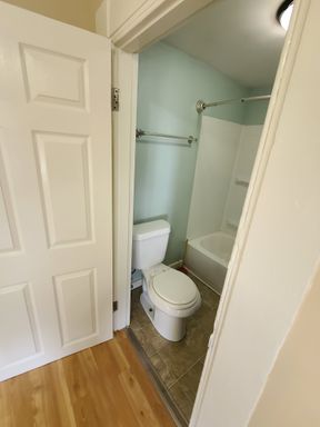 Listing photo thumbnail