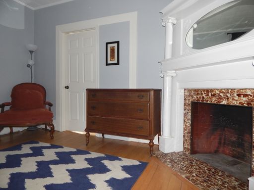 Listing photo thumbnail