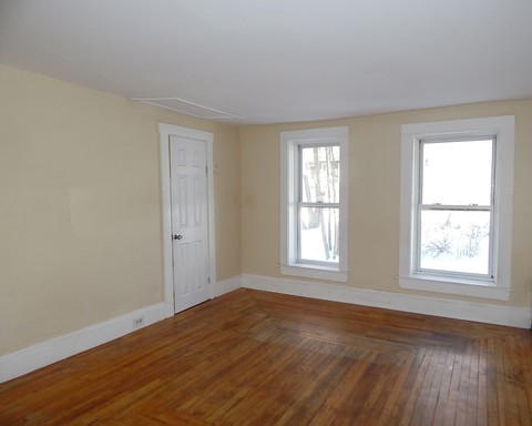 Listing photo thumbnail