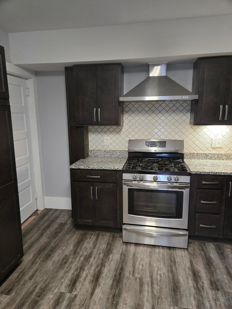 Brewer Apartment: 478 - 480 South Main Street