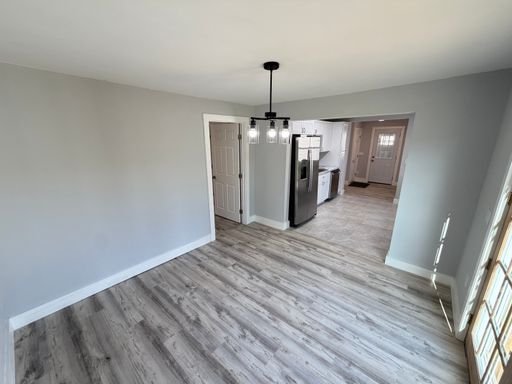 Listing photo thumbnail
