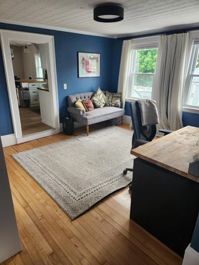 Listing photo thumbnail