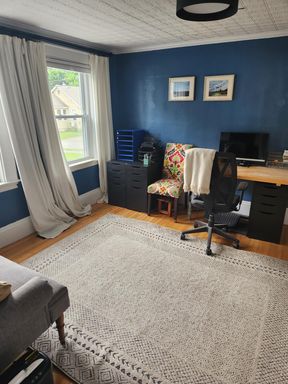 Listing photo thumbnail