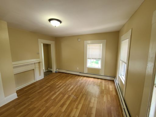Listing photo thumbnail