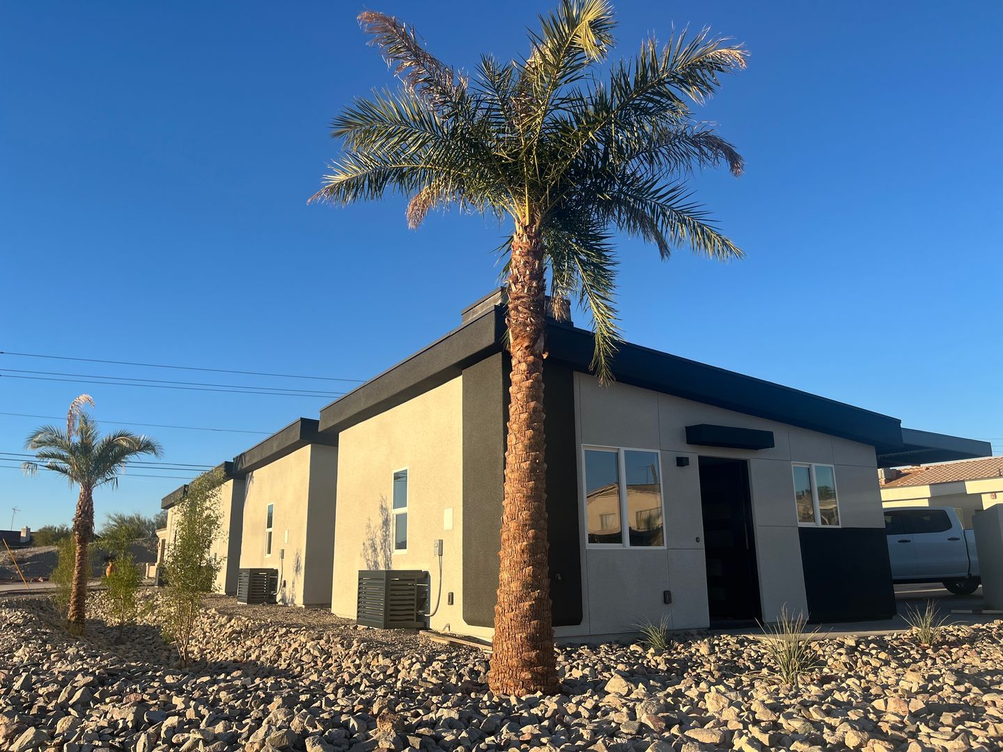 Lake Havasu City Apartment: 2501 McCulloch Blvd