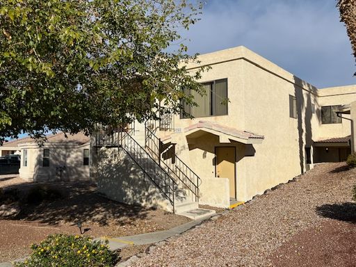 2 Bedroom - 2 Bath Apartment – photo 1