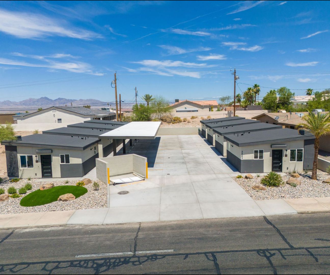 Lake Havasu City Apartment: 2501 McCulloch Blvd