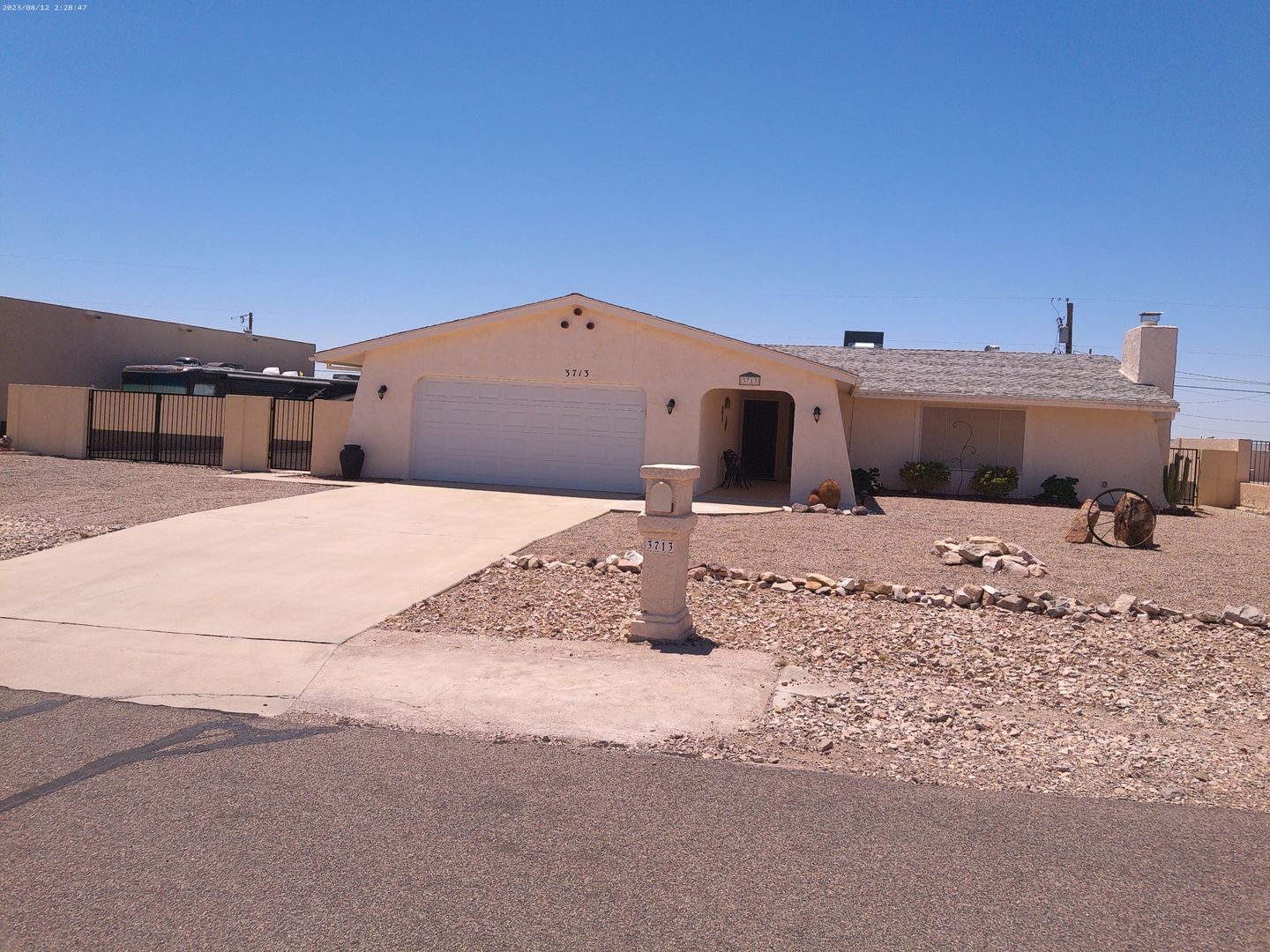 Lake Havasu City House: 3713 Mission Dr S