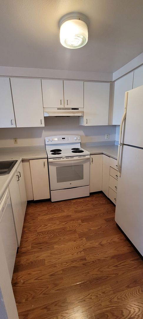 Kihei Condo: 2747 S. Kihei Rd #J108