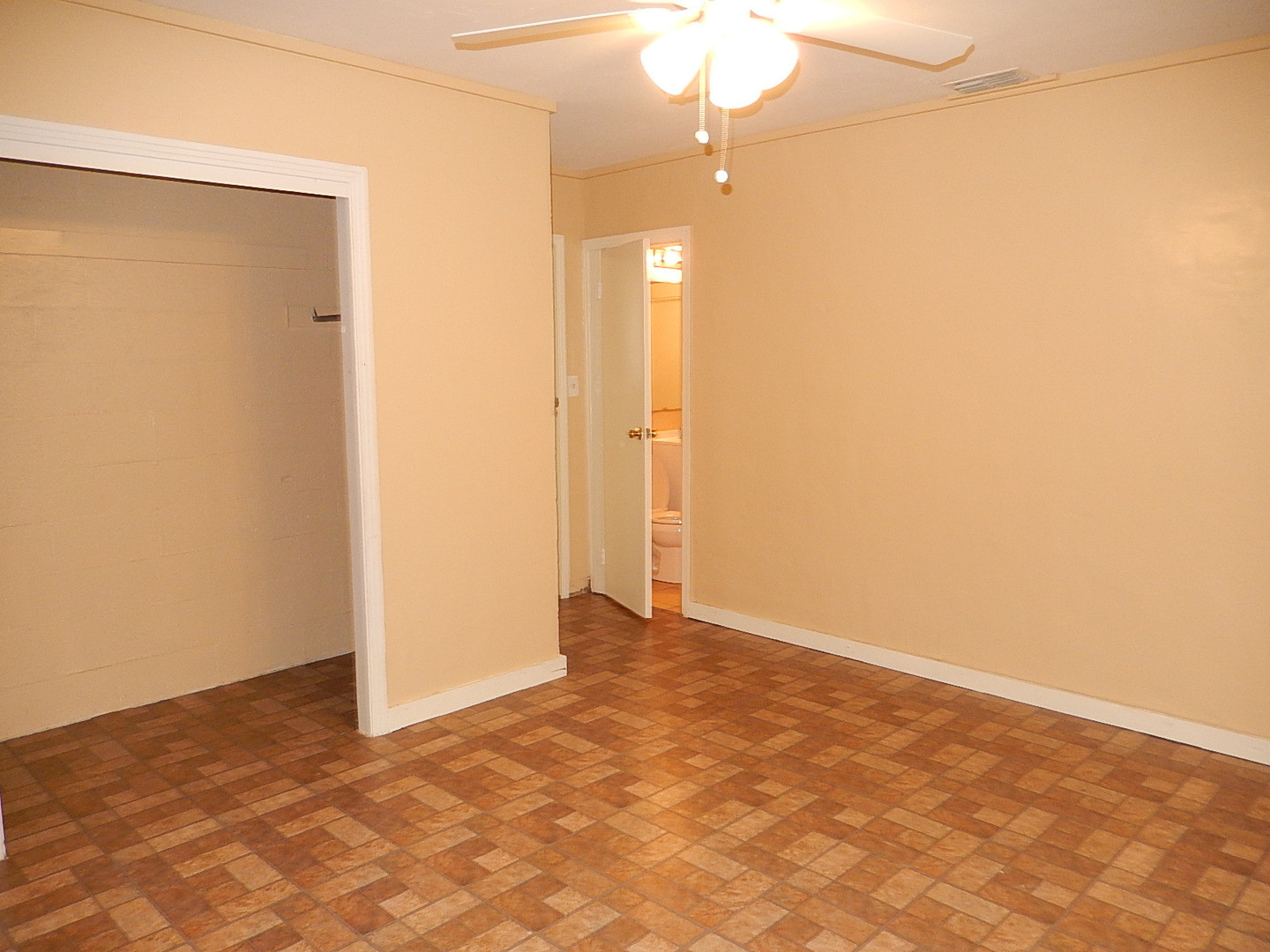 Tallahassee House: 1518 Pepper Drive
