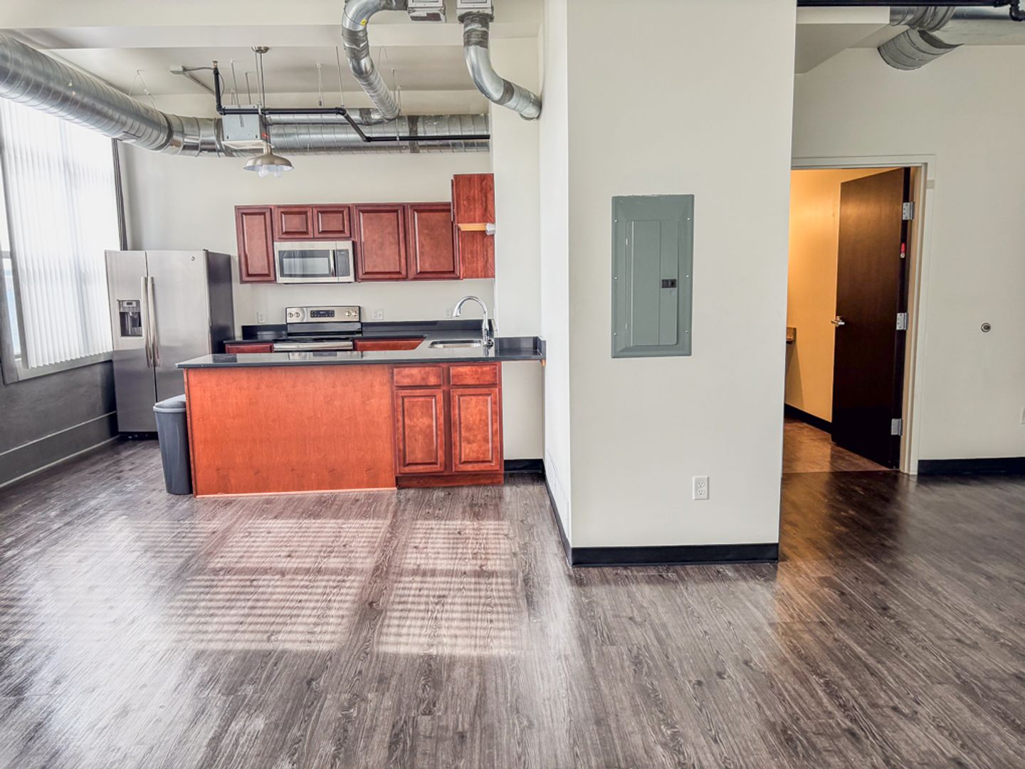 Toledo Apartment: 23 N. Summit St.