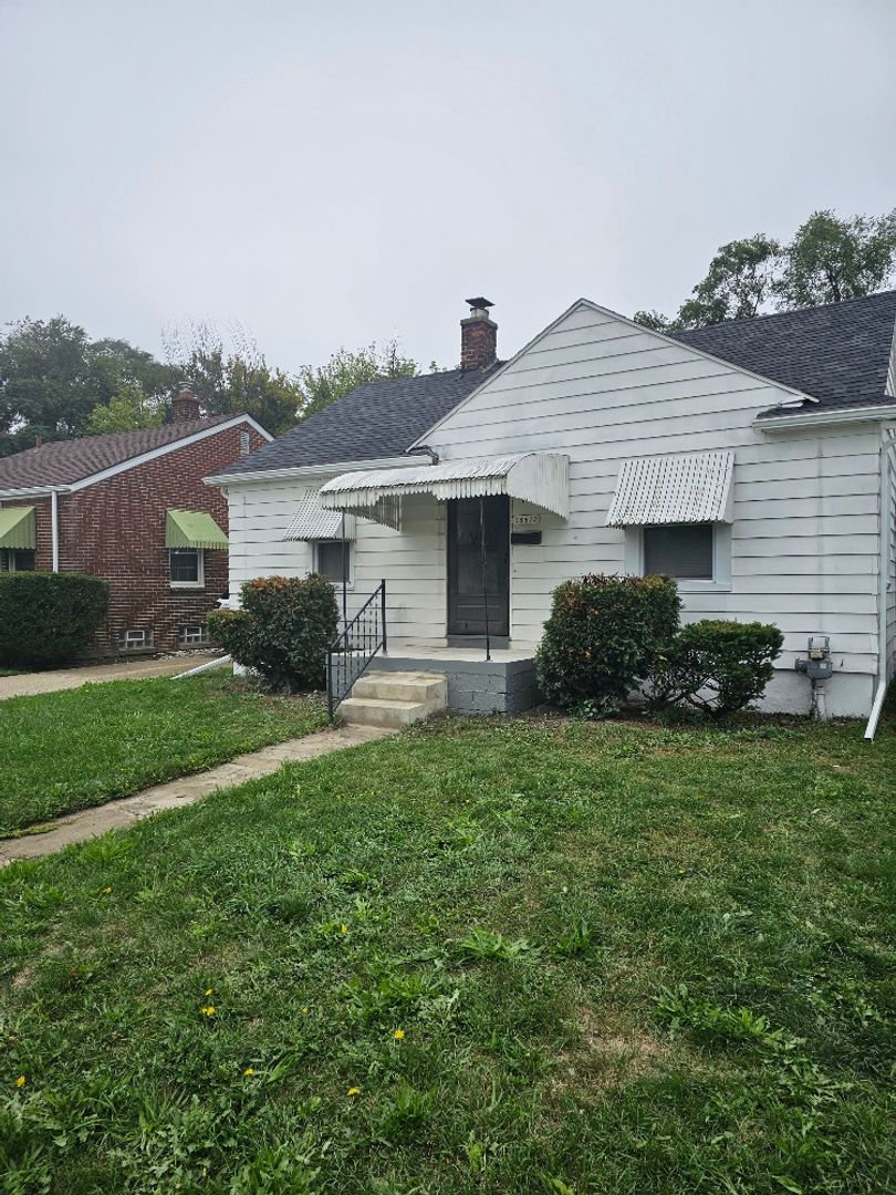 Detroit House: 18573 McCormick St