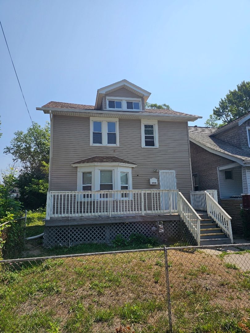 Detroit House: 5056 Bewick St
