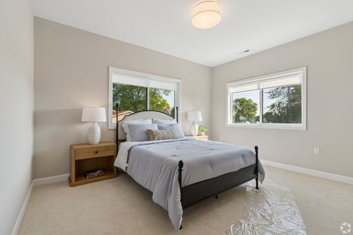 Listing photo thumbnail