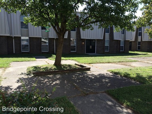 1801 Village Green Blvd. #90, Jeffersonville, IN 47130