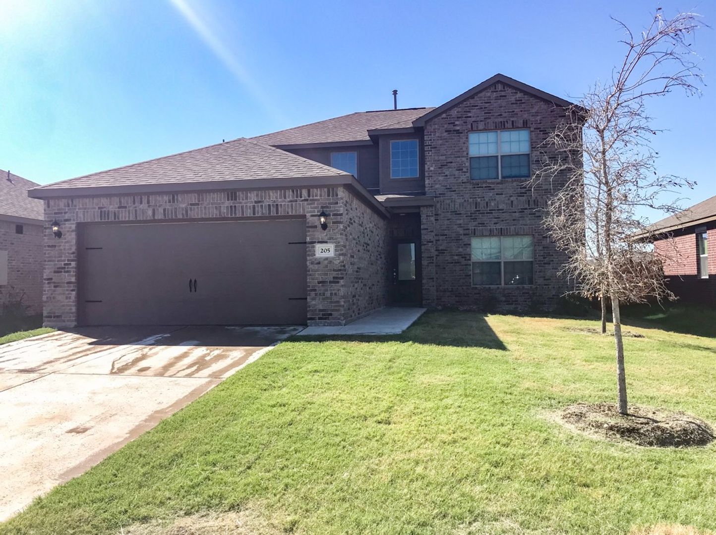 Anna House: 205 Emma Dr