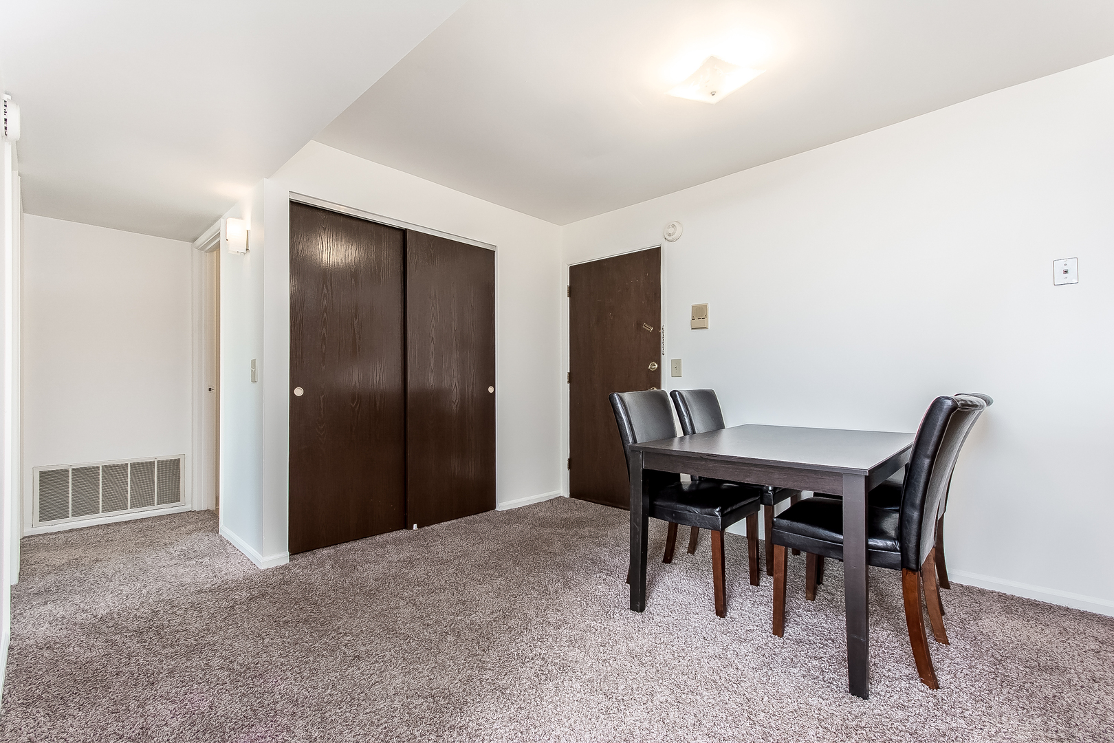 1190 Chambers Rd, Columbus, OH 43212