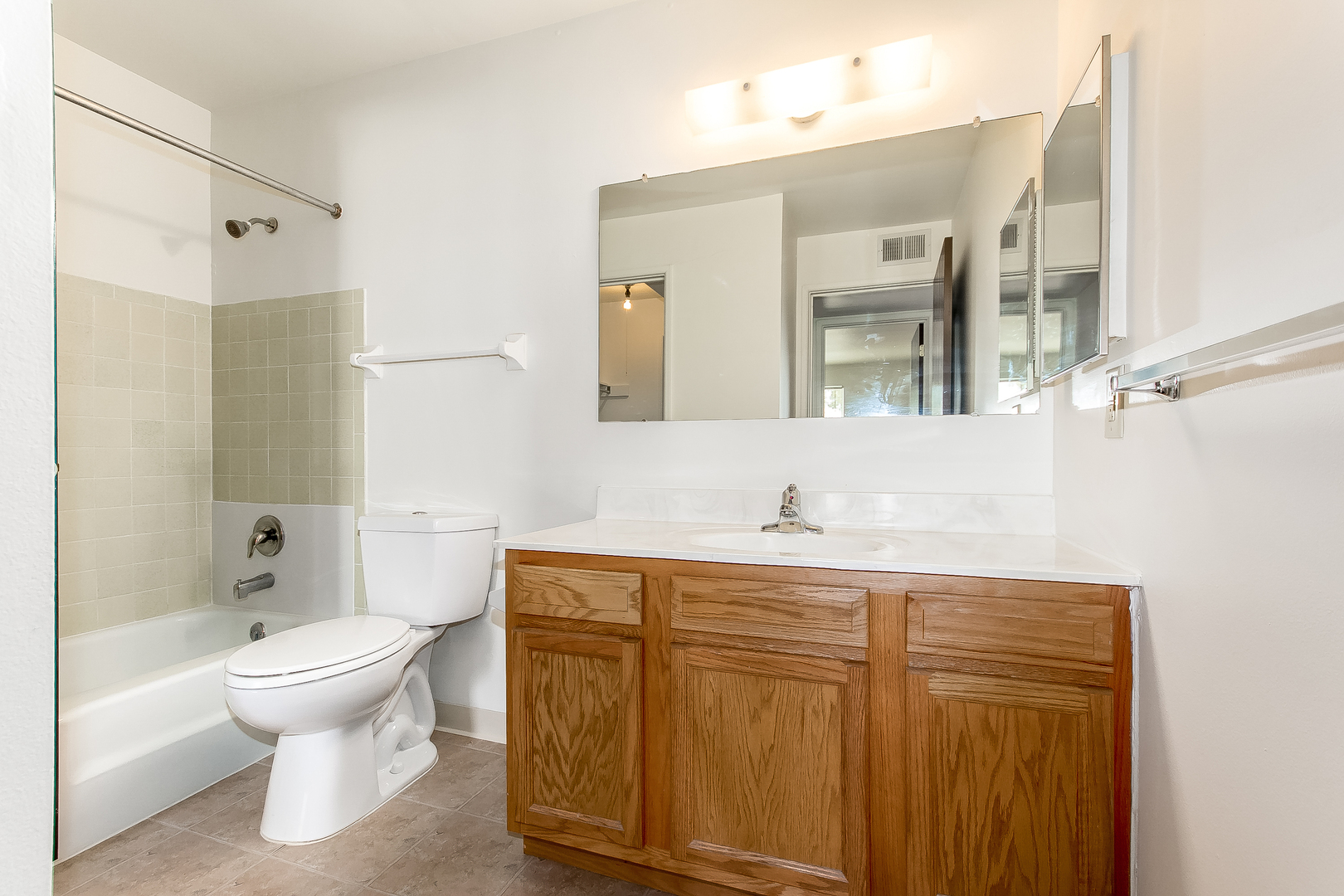 1190 Chambers Rd, Columbus, OH 43212